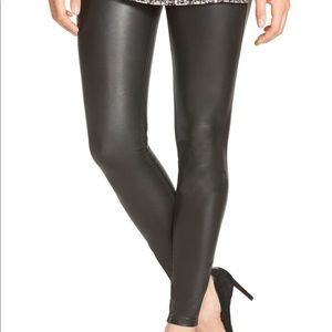 NWOT HUE faux leather leggings